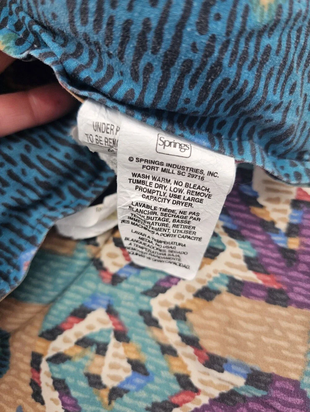 Springs Industries Aztec Queen Comforter Blanket USA Made 50/50 Blend Reversible